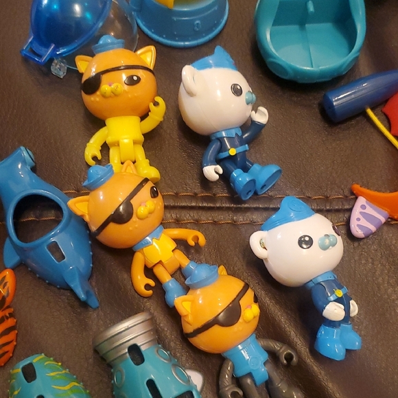 Octonauts Fisher-Price Y9297 7 Figure Playset - Octo-Crew Figurine Set & more - Picture 5 of 7